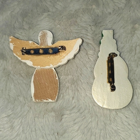 Vintage Angel and Snowman Brooches - Picture 2 of 10